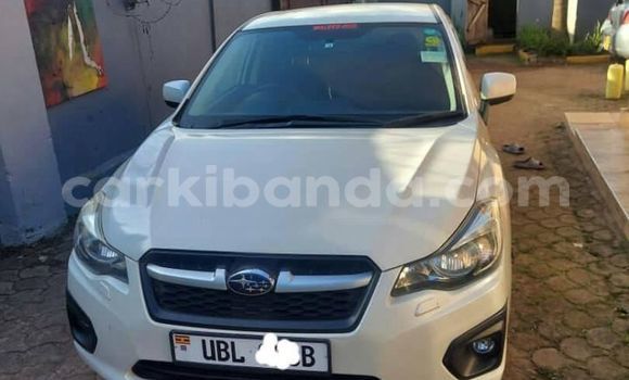 Acheter Occasion Voiture Subaru Impreza Blanc à Kampala, Ouganda