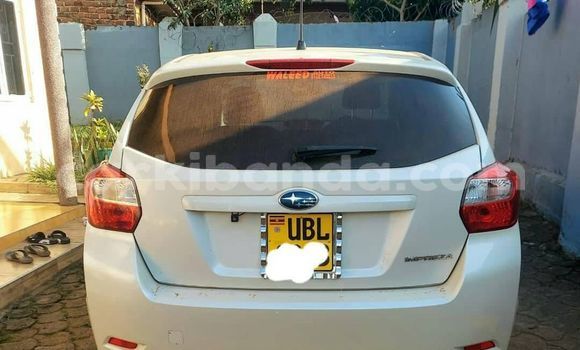 Nunua Ilio tumika Subaru Impreza Nyeupe Gari ndani ya Kampala nchini Uganda Nunua Ilio tumika Subaru Impreza Nyeupe Gari ndani ya Kampala nchini Uganda
