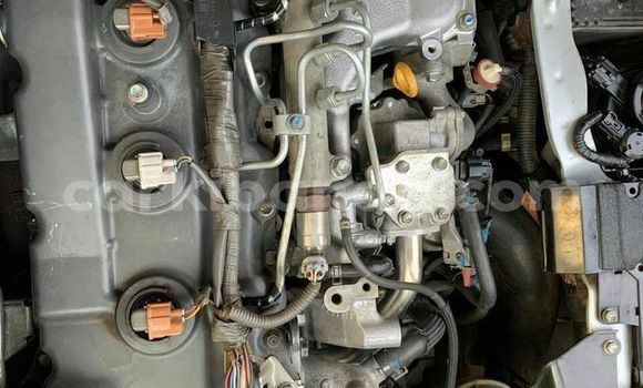 Nunua Ilio tumika Toyota Hiace Fedha Gari ndani ya Kampala nchini Uganda Nunua Ilio tumika Toyota Hiace Fedha Gari ndani ya Kampala nchini Uganda