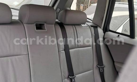 Nunua Ilio tumika BMW X3 Nyeusi Gari ndani ya Kampala nchini Uganda Nunua Ilio tumika BMW X3 Nyeusi Gari ndani ya Kampala nchini Uganda