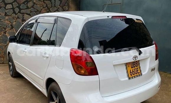 Nunua Ilio tumika Toyota Spacio Nyeupe Gari ndani ya Kampala nchini Uganda Nunua Ilio tumika Toyota Spacio Nyeupe Gari ndani ya Kampala nchini Uganda