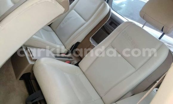 Nunua Ilio tumika Volvo XC90 Nyeusi Gari ndani ya Kampala nchini Uganda Nunua Ilio tumika Volvo XC90 Nyeusi Gari ndani ya Kampala nchini Uganda