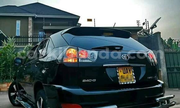 Nunua Ilio tumika Toyota Harrier Nyeusi Gari ndani ya Kampala nchini Uganda Nunua Ilio tumika Toyota Harrier Nyeusi Gari ndani ya Kampala nchini Uganda