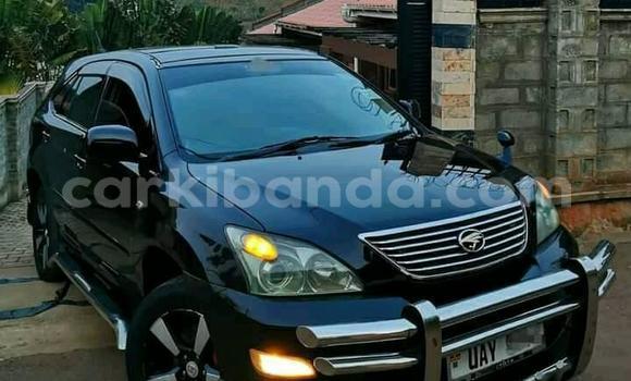Nunua Ilio tumika Toyota Harrier Nyeusi Gari ndani ya Kampala nchini Uganda Nunua Ilio tumika Toyota Harrier Nyeusi Gari ndani ya Kampala nchini Uganda