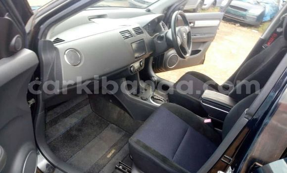 Nunua Ilio tumika Suzuki Swift Fedha Gari ndani ya Kampala nchini Uganda Nunua Ilio tumika Suzuki Swift Fedha Gari ndani ya Kampala nchini Uganda