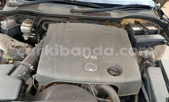 Nunua Ilio tumika Toyota Mark X Fedha Gari ndani ya Kampala nchini Uganda Nunua Ilio tumika Toyota Mark X Fedha Gari ndani ya Kampala nchini Uganda
