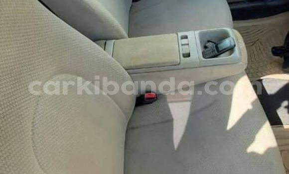 Nunua Ilio tumika Toyota Passo Nyeupe Gari ndani ya Kampala nchini Uganda Nunua Ilio tumika Toyota Passo Nyeupe Gari ndani ya Kampala nchini Uganda