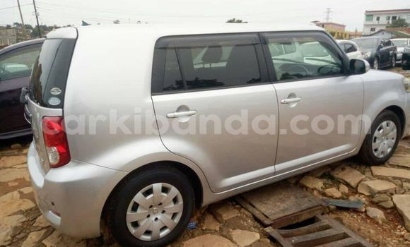 Nunua Ilio tumika Toyota Corolla Rumion Fedha Gari ndani ya Kampala nchini Uganda Nunua Ilio tumika Toyota Corolla Rumion Fedha Gari ndani ya Kampala nchini Uganda
