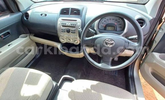 Nunua Ilio tumika Toyota Passo Beige Gari ndani ya Kampala nchini Uganda Nunua Ilio tumika Toyota Passo Beige Gari ndani ya Kampala nchini Uganda