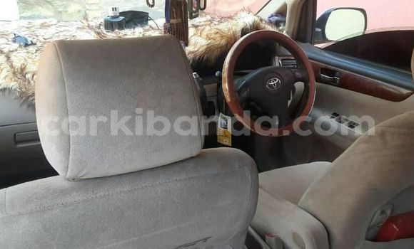 Nunua Ilio tumika Toyota Ipsum Fedha Gari ndani ya Kampala nchini Uganda Nunua Ilio tumika Toyota Ipsum Fedha Gari ndani ya Kampala nchini Uganda
