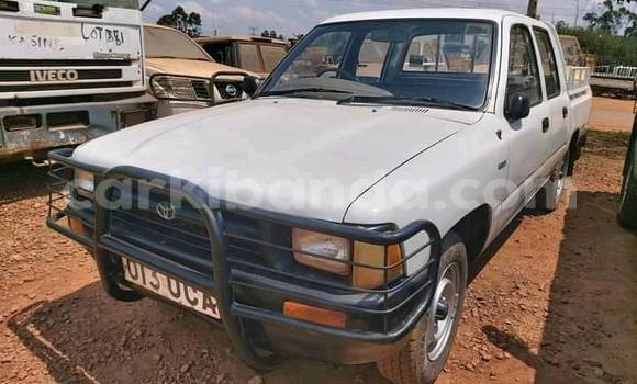 Buy Used Toyota Hilux White Car in Kampala in Uganda Buy Used Toyota Hilux White Car in Kampala in Uganda
