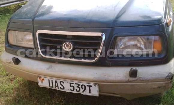 Buy Used Suzuki Escudo Blue Car in Kampala in Uganda Buy Used Suzuki Escudo Blue Car in Kampala in Uganda