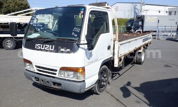 Acheter Occasion Voiture Isuzu Bighorn Blanc à Kampala, Ouganda