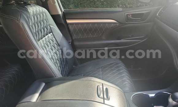 Buy Used Toyota Kluger Silver Car in Kampala in Uganda Buy Used Toyota Kluger Silver Car in Kampala in Uganda