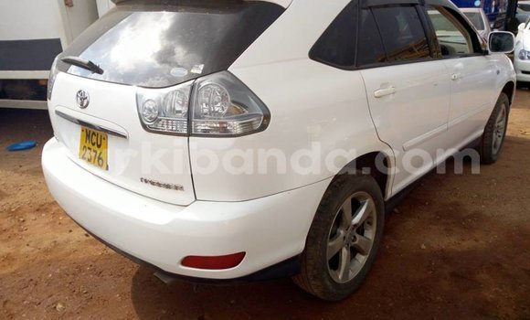 Buy Used Toyota Harrier White Car in Kampala in Uganda Buy Used Toyota Harrier White Car in Kampala in Uganda