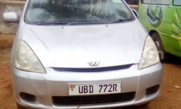 Nunua Ilio tumika Toyota Wish Fedha Gari ndani ya Mbarara nchini Uganda Nunua Ilio tumika Toyota Wish Fedha Gari ndani ya Mbarara nchini Uganda