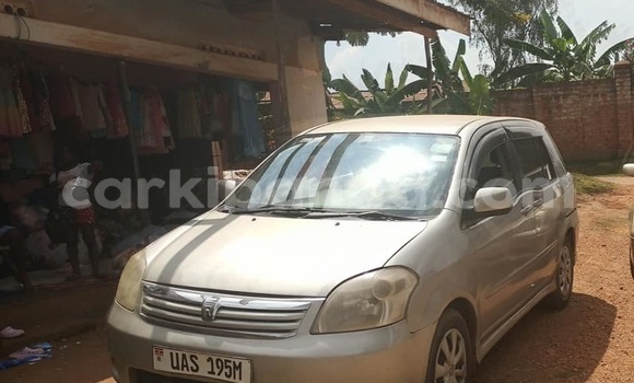 Nunua Ilio tumika Toyota Raum Brown Gari ndani ya Kampala nchini Uganda Nunua Ilio tumika Toyota Raum Brown Gari ndani ya Kampala nchini Uganda