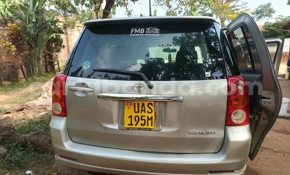 Nunua Ilio tumika Toyota Raum Brown Gari ndani ya Kampala nchini Uganda Nunua Ilio tumika Toyota Raum Brown Gari ndani ya Kampala nchini Uganda