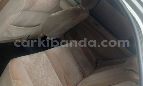 Nunua Ilio tumika Toyota Vista Fedha Gari ndani ya Kampala nchini Uganda Nunua Ilio tumika Toyota Vista Fedha Gari ndani ya Kampala nchini Uganda