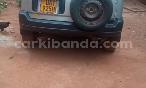 Nunua Ilio tumika Honda CR–V Fedha Gari ndani ya Kampala nchini Uganda Nunua Ilio tumika Honda CR–V Fedha Gari ndani ya Kampala nchini Uganda