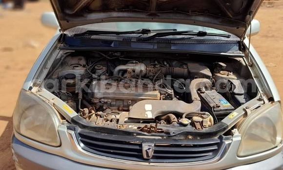 Nunua Ilio tumika Toyota Raum Fedha Gari ndani ya Kampala nchini Uganda Nunua Ilio tumika Toyota Raum Fedha Gari ndani ya Kampala nchini Uganda