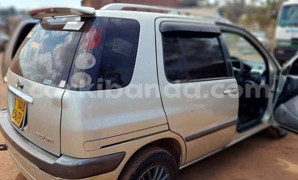 Nunua Ilio tumika Toyota Raum Fedha Gari ndani ya Kampala nchini Uganda Nunua Ilio tumika Toyota Raum Fedha Gari ndani ya Kampala nchini Uganda