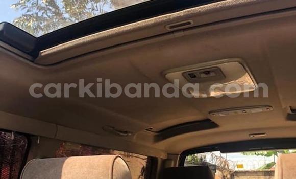 Nunua Ilio tumika Toyota Super Custom Brown Gari ndani ya Kampala nchini Uganda Nunua Ilio tumika Toyota Super Custom Brown Gari ndani ya Kampala nchini Uganda