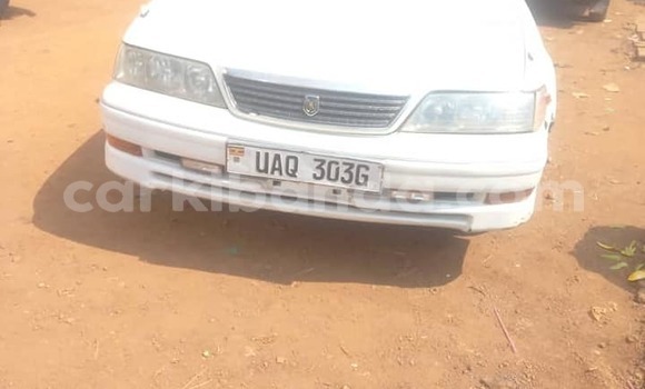 Buy Used Toyota Mark II White Car in Kampala in Uganda