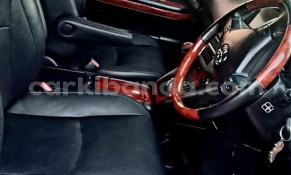 Nunua Ilio tumika Toyota Harrier Nyingine Gari ndani ya Kampala nchini Uganda Nunua Ilio tumika Toyota Harrier Nyingine Gari ndani ya Kampala nchini Uganda