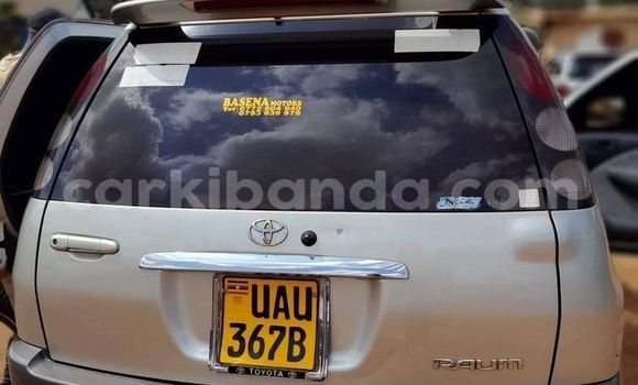 Nunua Ilio tumika Toyota Raum Fedha Gari ndani ya Kampala nchini Uganda Nunua Ilio tumika Toyota Raum Fedha Gari ndani ya Kampala nchini Uganda