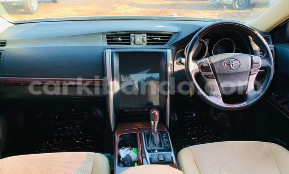 Acheter Occasion Voiture Toyota Mark X Gris à Kampala, Ouganda Acheter Occasion Voiture Toyota Mark X Gris à Kampala, Ouganda