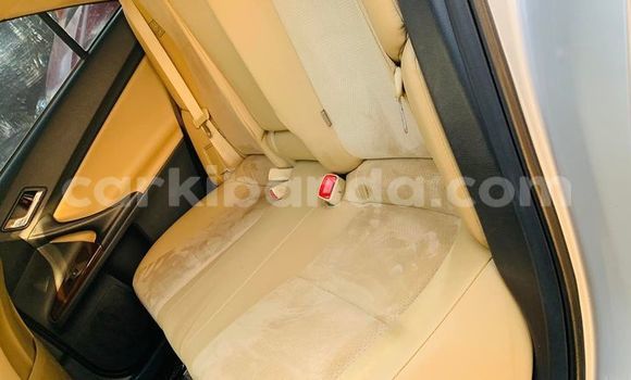 Acheter Occasion Voiture Toyota Mark X Gris à Kampala, Ouganda Acheter Occasion Voiture Toyota Mark X Gris à Kampala, Ouganda