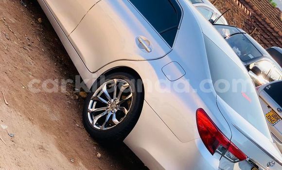 Acheter Occasion Voiture Toyota Mark X Gris à Kampala, Ouganda Acheter Occasion Voiture Toyota Mark X Gris à Kampala, Ouganda