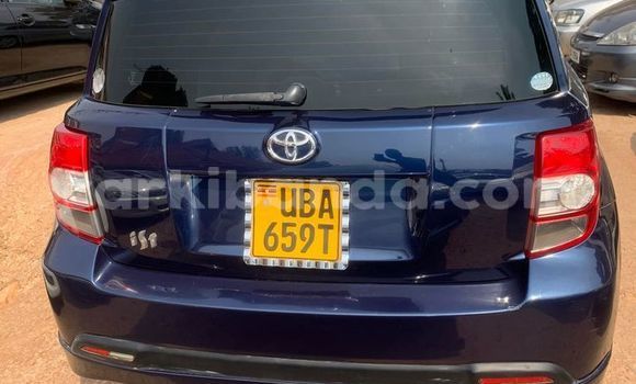 Acheter Occasion Voiture Toyota IST Bleu à Kampala, Ouganda Acheter Occasion Voiture Toyota IST Bleu à Kampala, Ouganda