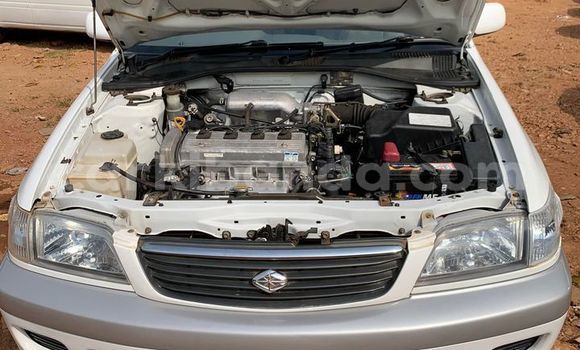 Acheter Occasion Voiture Toyota Premio Blanc à Kampala, Ouganda Acheter Occasion Voiture Toyota Premio Blanc à Kampala, Ouganda