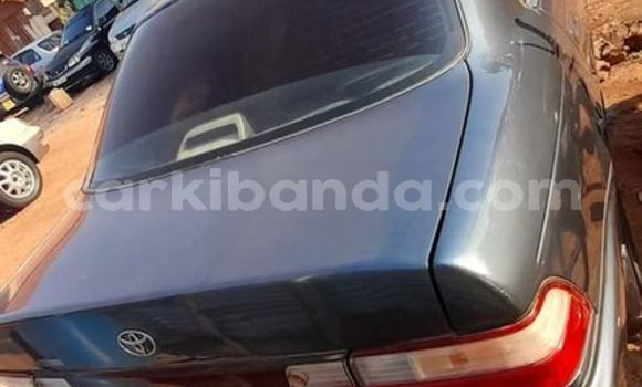 Acheter Occasion Voiture Toyota Corolla Noir à Kampala, Ouganda Acheter Occasion Voiture Toyota Corolla Noir à Kampala, Ouganda