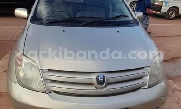 Acheter Occasion Voiture Toyota IST Gris à Kampala, Ouganda Acheter Occasion Voiture Toyota IST Gris à Kampala, Ouganda