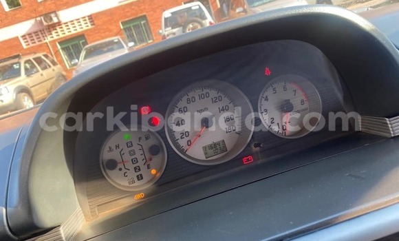 Acheter Occasion Voiture Nissan X–Trail Gris à Kampala, Ouganda Acheter Occasion Voiture Nissan X–Trail Gris à Kampala, Ouganda