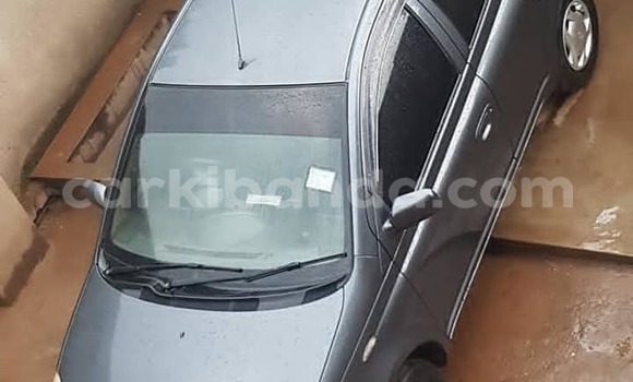 Acheter Occasion Voiture Toyota Vitz Noir à Kampala, Ouganda Acheter Occasion Voiture Toyota Vitz Noir à Kampala, Ouganda