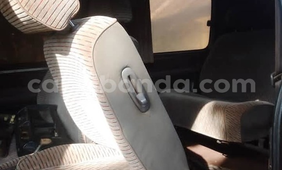 Gura Yakoze Toyota Super Custom Brown Imodoka i Kampala mu Uganda Gura Yakoze Toyota Super Custom Brown Imodoka i Kampala mu Uganda