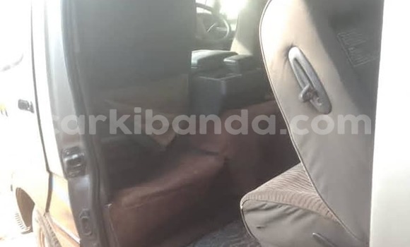 Gura Yakoze Toyota Super Custom Brown Imodoka i Kampala mu Uganda Gura Yakoze Toyota Super Custom Brown Imodoka i Kampala mu Uganda