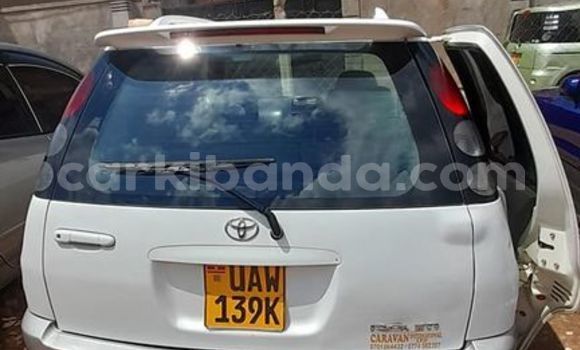 Acheter Occasion Voiture Toyota Raum Blanc à Kampala, Ouganda Acheter Occasion Voiture Toyota Raum Blanc à Kampala, Ouganda