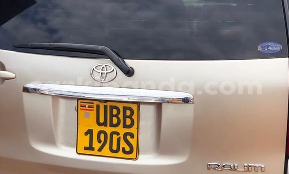 Gura Yakoze Toyota Raum Beige Imodoka i Kampala mu Uganda Gura Yakoze Toyota Raum Beige Imodoka i Kampala mu Uganda