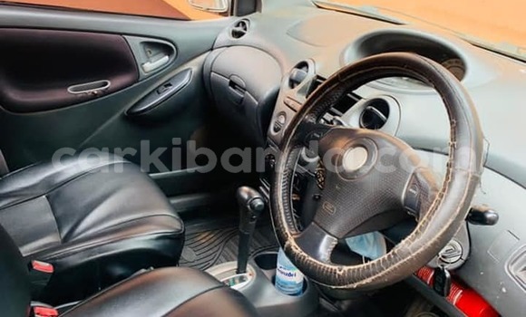Gura Yakoze Toyota Vitz Other Imodoka i Kampala mu Uganda Gura Yakoze Toyota Vitz Other Imodoka i Kampala mu Uganda