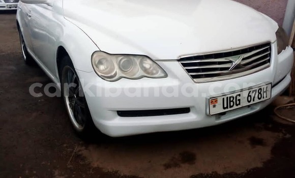 Gura Yakoze Toyota Mark X White Imodoka i Kampala mu Uganda Gura Yakoze Toyota Mark X White Imodoka i Kampala mu Uganda