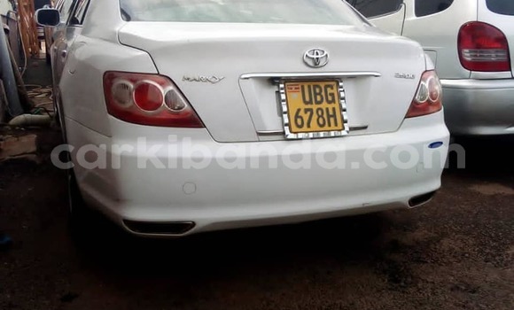 Gura Yakoze Toyota Mark X White Imodoka i Kampala mu Uganda Gura Yakoze Toyota Mark X White Imodoka i Kampala mu Uganda