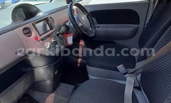 Acheter Occasion Voiture Toyota Sienta Noir à Kampala, Ouganda Acheter Occasion Voiture Toyota Sienta Noir à Kampala, Ouganda