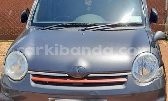 Acheter Occasion Voiture Toyota Sienta Noir à Kampala, Ouganda Acheter Occasion Voiture Toyota Sienta Noir à Kampala, Ouganda