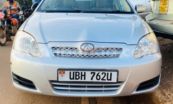 Gura Yakoze Toyota Allex Silver Imodoka i Kampala mu Uganda Gura Yakoze Toyota Allex Silver Imodoka i Kampala mu Uganda