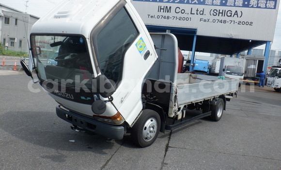 Buy Used Toyota Elf White Car in Kampala in Uganda Buy Used Toyota Elf White Car in Kampala in Uganda